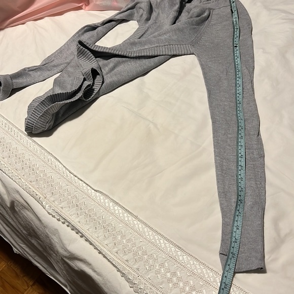 Lululemon Helo Aloe sweater, size small - Picture 12 of 12